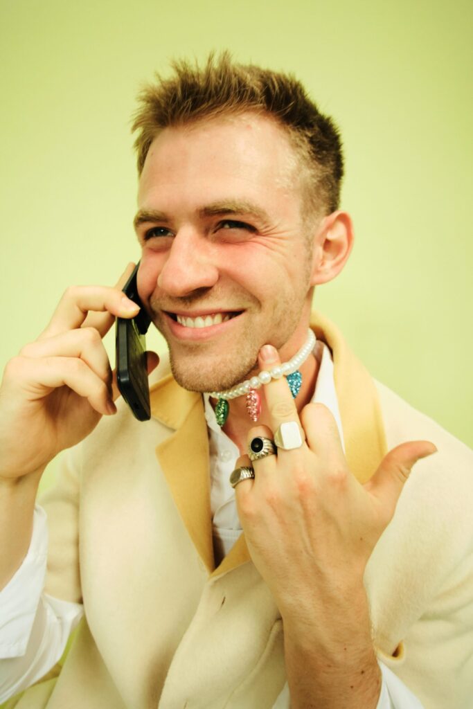 Porträt von DOMINIK HARTZ